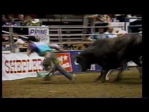 Mark Cain vs Outlaw Willie - 92 BRO Wichita (94 pts)