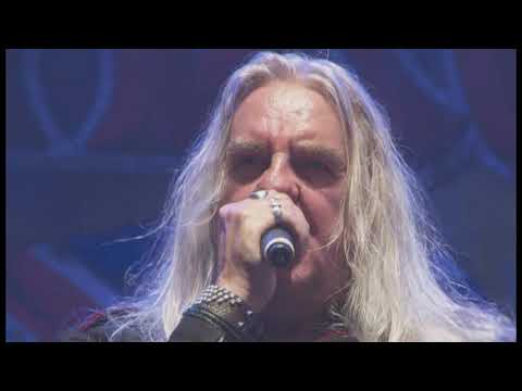 Videoclip de Stand Up And Fight (Live) — Saxon