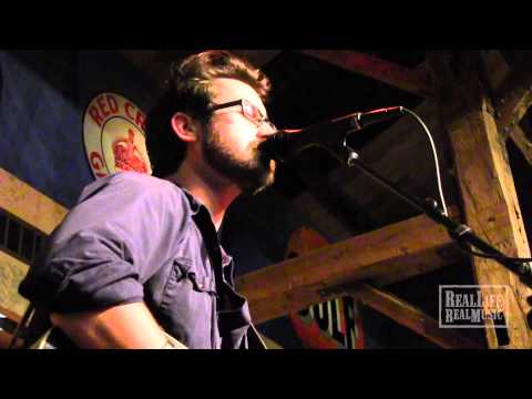Sean McConnell "Tell the Truth/Somebody That I Used to Know/Locked out of Heaven"