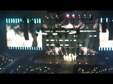 180901 WANNAONE - Burn It Up @ One : The World in Manila