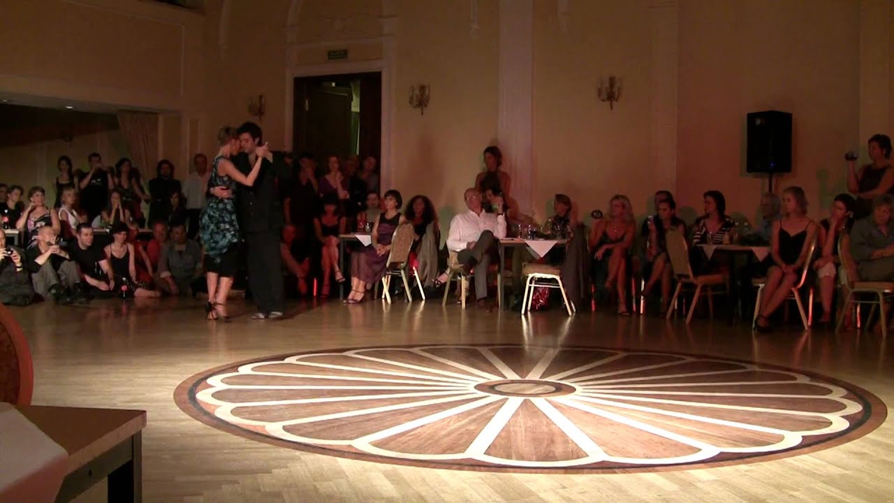 Luiza Pasierowska y Oscar Casas - Tanturi - Mozo Guapo