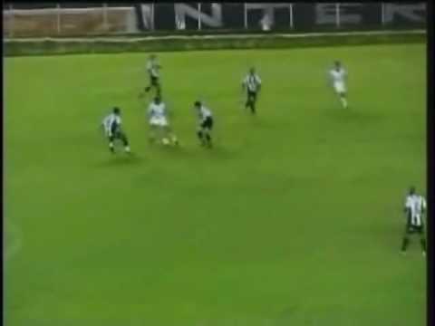 Emilio - Striker left - 1982 - 1,85 - www.europesports.com.br