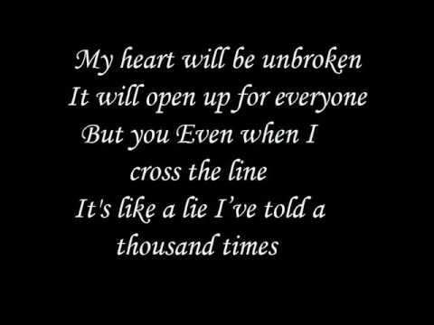 Out From Under - Britney Spears - Lyrics