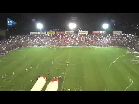 "San Martin vs sarmiento  recibimiento!!! Explota la ciudadela.. más los goles del santo â¤ï¸ðŸ”´â" Barra: La Banda del Camion • Club: San Martín de Tucumán
