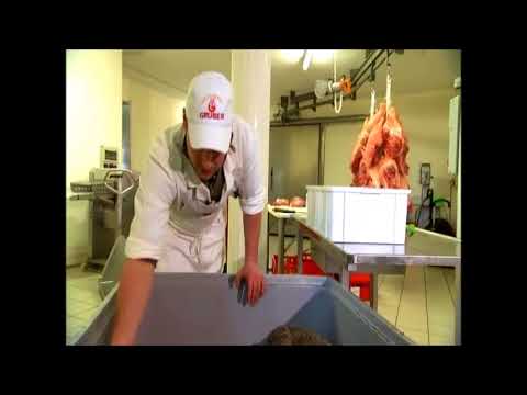 Herstellung von original Südtiroler Speck - Bauernspeck aus der Metzgerei Gruber