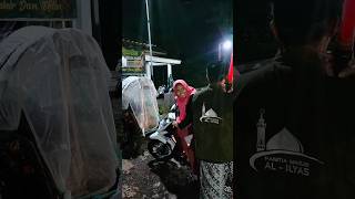 Download lagu GUS BAHA'.. ORANG ITU HARUS SENENG MESKI TERKADANG SULIT.. USAI SHOLAT TAROWIH DI MASJID AL ILYAS.. mp3