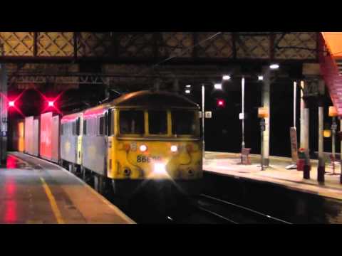 86's/92 action under the roof at Preston, 30th October 2013