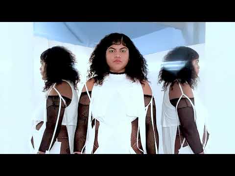 Jens Laugesen London Woman SS 2022