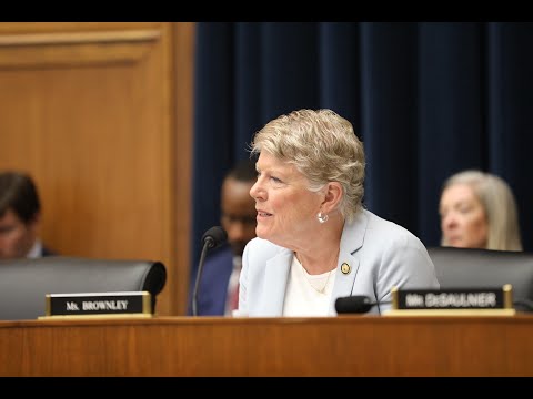 Brownley Speaks on Veterans Law Judge Experience Act