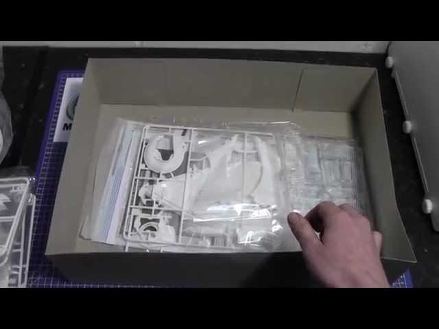 Vídeo relacionado con Revell - Maqueta Star Trek U.S.S. Enterprise NCC-1701 Into Darkness, Kit Modello, Escala 1:500 (4882) (04882)