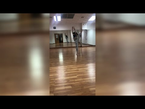 Melani Garcia — Tchaikovsky - Swan Lake / Baile Contemporáneo / Centro Adhara