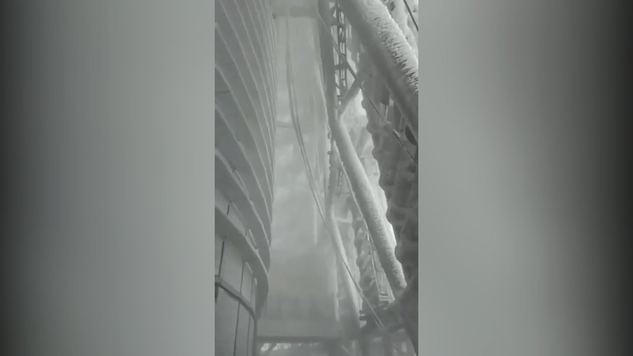 Ձյունն ու սառույցը ծածկել են Շանհայի աշտարակը