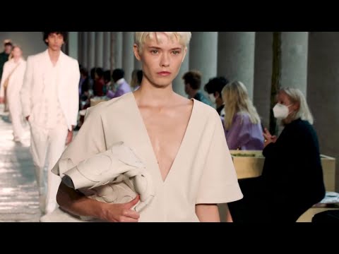 BOSS Fashion Show 2021 (SS21) Milan Fashion Week 👗