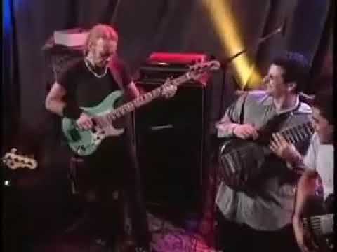 Billy Sheehan VS Tony Levin - Bass Day Jam 1997