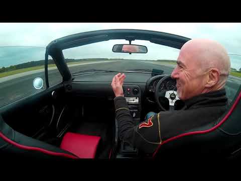 MX5 Runway Dragstrip Turbo vs Supercharged