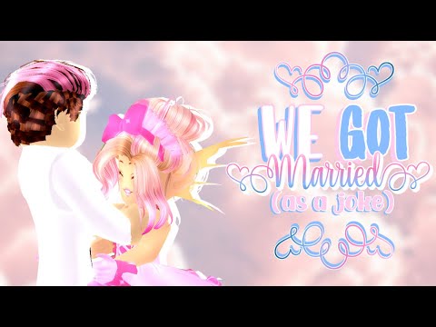 A ROYALE HIGH WEDDING 👰 🎩 💒 💍