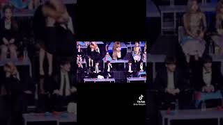 Download lagu [ Taelice ] Lisa and Taehyung Moments in gda💜💛 🐱🐯 mp3