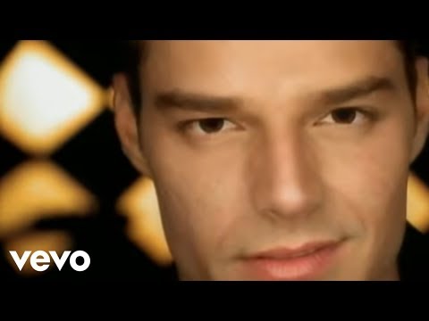 Ricky Martin - Livin' la Vida Loca (Video (Spanish)(Remastered))