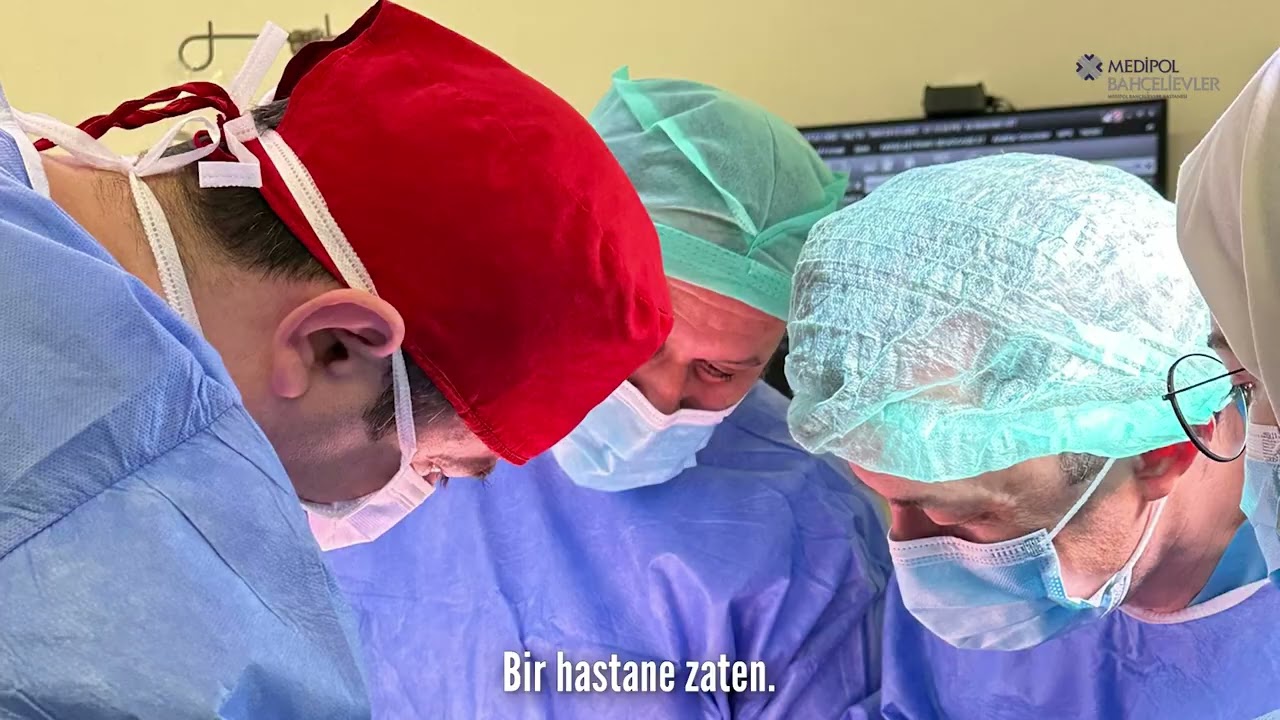 TOTAL ENDOFİTİK HİLER KİTLESİ OLAN TEK BÖBREKLİ HASTAMIZDA SAĞ AÇIK PARSİYEL NEFREKTOMİ