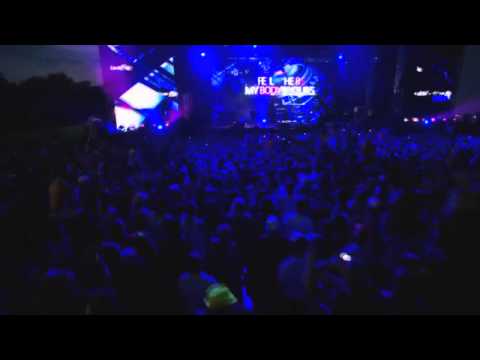 Afrojack playing Tiesto - Flight 643 (John Christian Remix) /w Take Over Control (acapella)