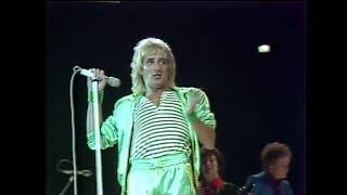 Rod Stewart performs concert at the San Diego Sports Arena in 1979
