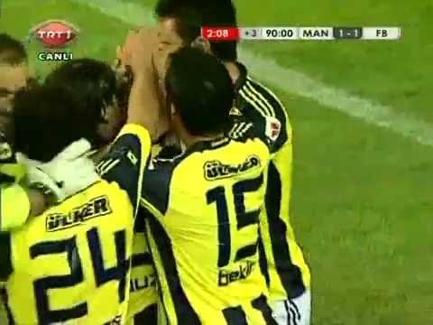 Golaço jogando pelo Fenerbahçe em 2010 se livrando de 4 marcadores e chutando forte no c...