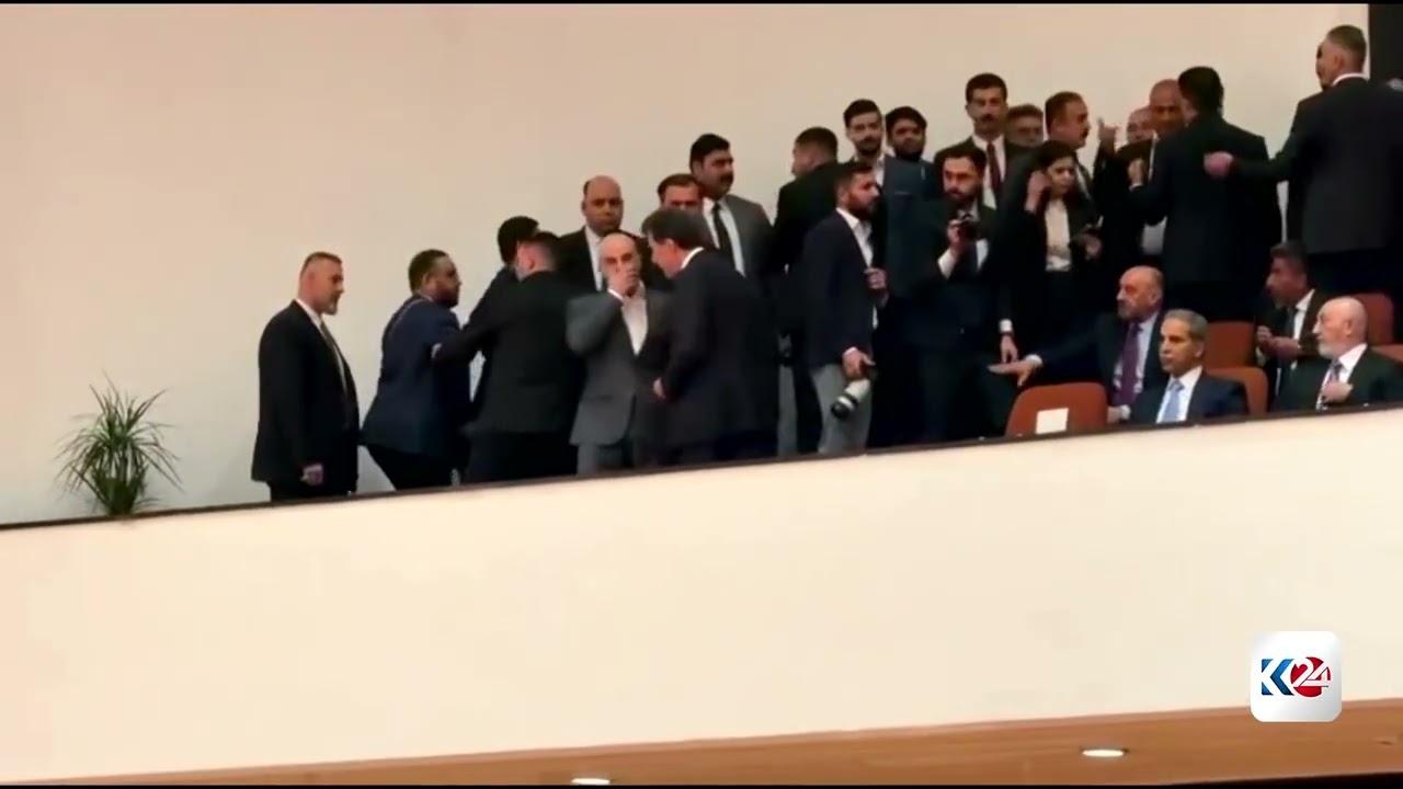 ڤیدیۆ | گفتووگۆی نێچیرڤان بارزانی و بافڵ تاڵەبانی لە ھۆڵی پەرلەمانی عێراق