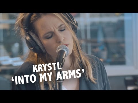 Krystl - 'Into My Arms' (Nick Cave cover) Live @ Ekdom In De Ochtend