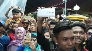 EGA NOVIANTIKA-CINTAI AKU KARENA ALLAH