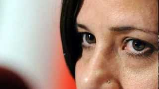 DOMENICA IN - PARLA PIERA MAGGIO LA MADRE DI DENISE ( Commento) 03/03/2013