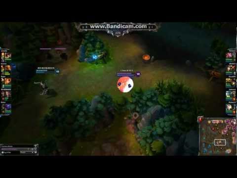 Rammus chase Draven at 800 Elo