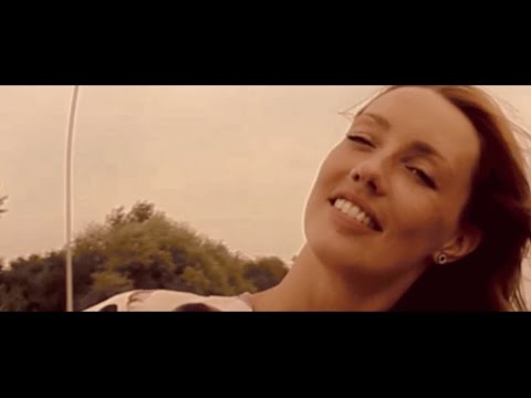 MARLOES - VERLIEFD OP DROMEN (Officiële videoclip)