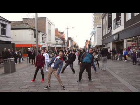 [4x] Middlesbrough Flash Mob中国留学生在米德尔斯堡的街头快闪活动