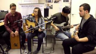 Under The Radar Live Sessions: Sara Robalo - Lesson One