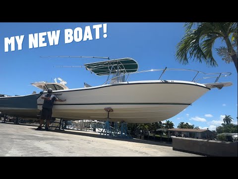 I BOUGHT MY DREAM BOAT SIGHT UNSEEN! MY NEW PURSUIT 2470 CENTER CONSOLE! (NEW BOAT TOUR)