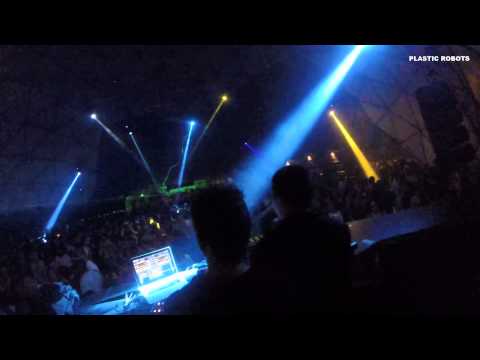 Plastic Robots @ TNT - Curitiba/Brasil