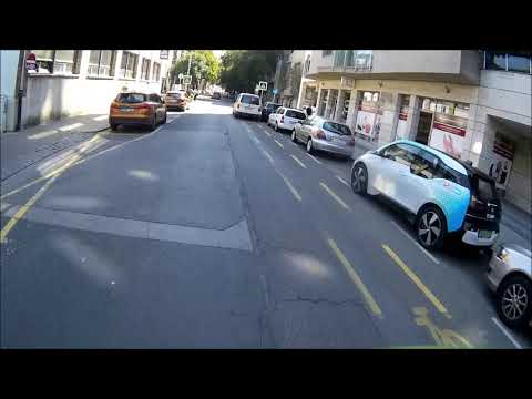 Különösen bunkó módon való tilosban megállás