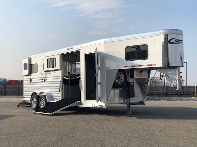 Preview image of 2022 Cimarron 2+1 Warmblood Gooseneck youtube video