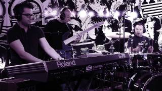 Help The poor - Robben Ford - video - cover top ten band