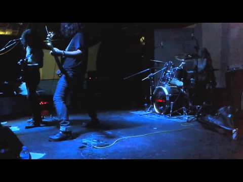 Velho - Uma Trilha Sem Pegadas ( Metalpunk Overkill lV )