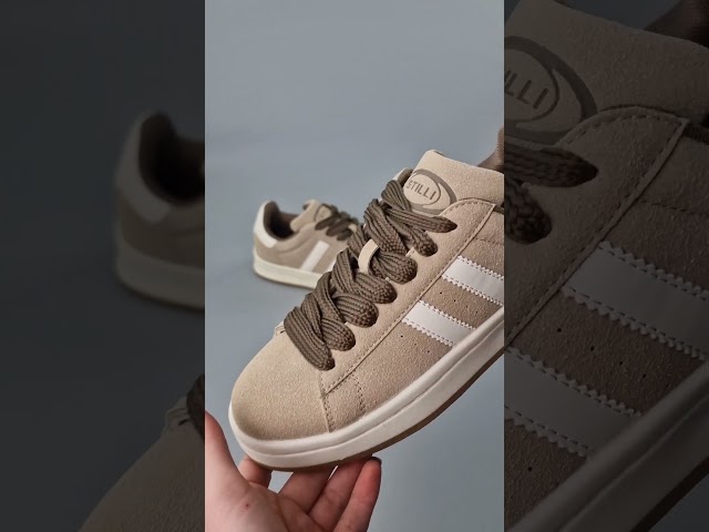 Чоботи жіночі шкіряні байка хутро 592641 Чорний Кеди жіночі замшеві 589363 Бежеві