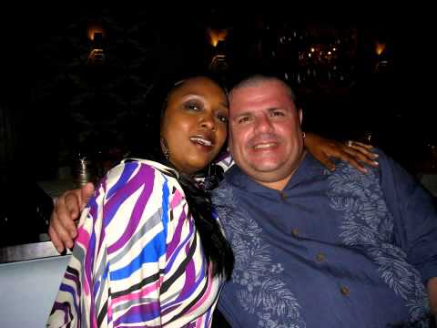 Enamoramiento Bajo La Arcoiris [Falling In Love Under The Rainbow]