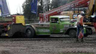 preview picture of video '2012 Tractorpulling in Zele'