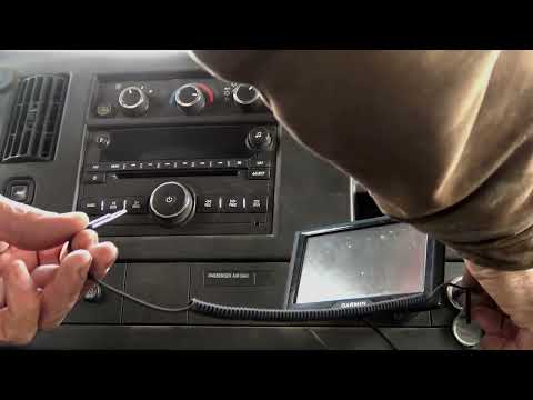 Bluetooth-ресивер Ugreen CM309 AUX 3.5 мм USB Bluetooth 5.3 с микрофоном 1.5 м Черный - фото 4 - id-p1922081107