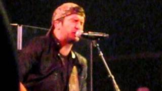 Luke Bryan- babys on the way