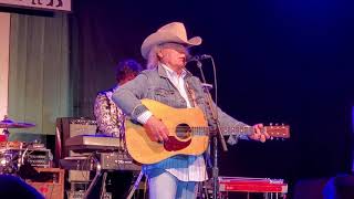 Dwight Yoakam - YOU&#39;RE THE ONE - Helotes, Texas.