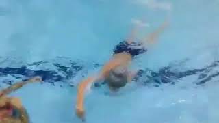 Damla yıldızla SK yüzme dersinde