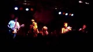 Gallows feat Lethal Bizzle - Staring at the rude boys