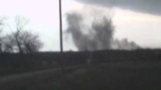 preview picture of video 'Perry, Kansas tornado / gustnado. You decide.'