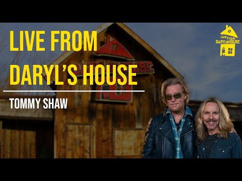 Daryl Hall & Tommy Shaw - Too Much Time On My Hands
